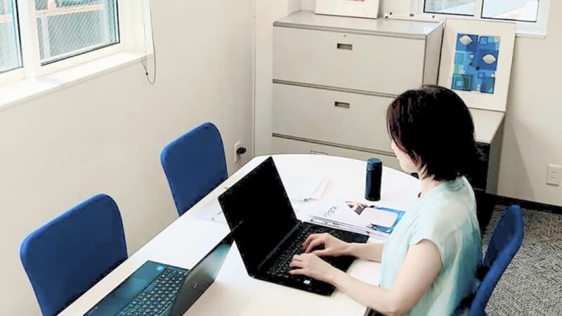 NOCスタッフの作業風景